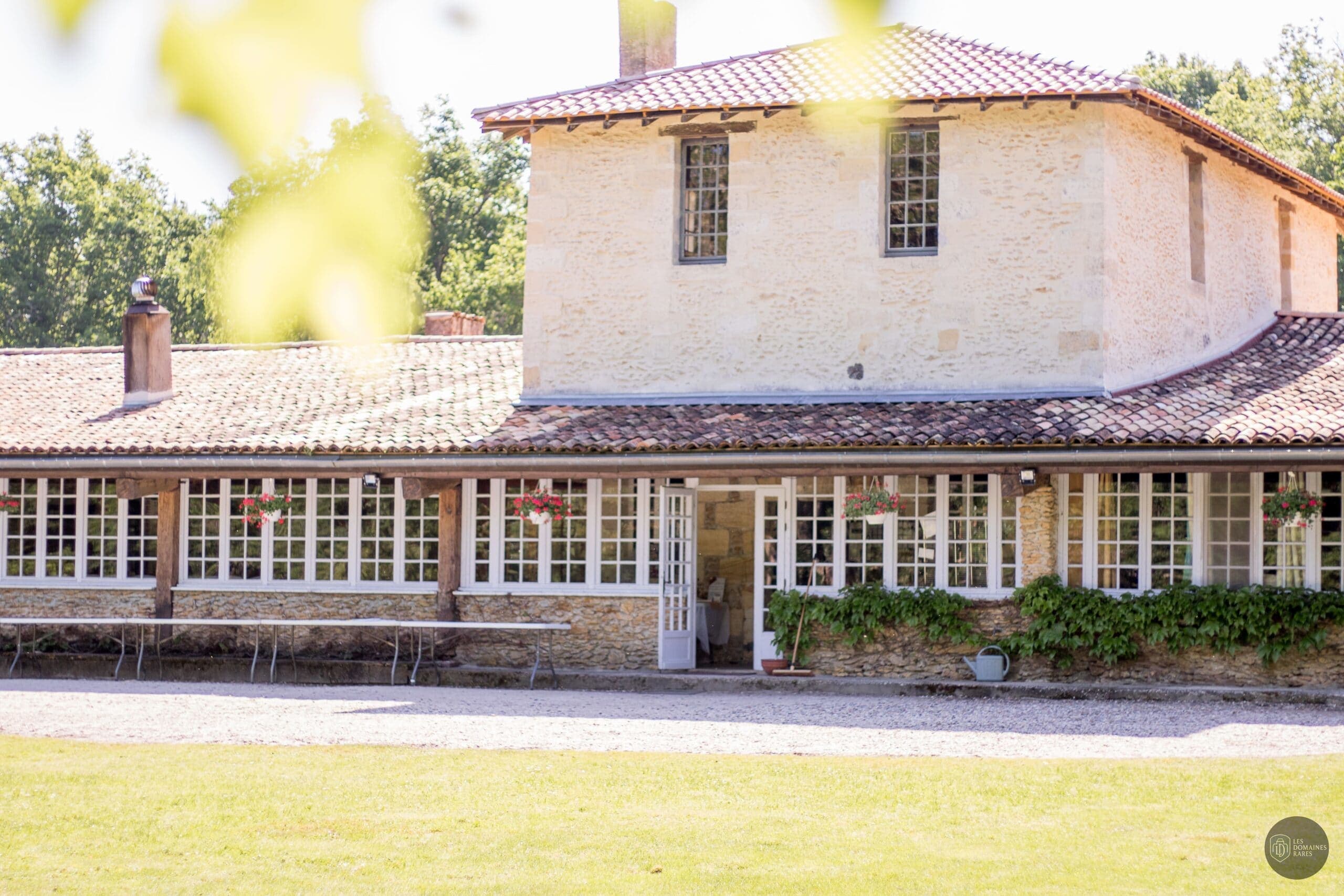 Vue extérieure du domaine Domaine du Vautrait en Nouvelle-Aquitaine