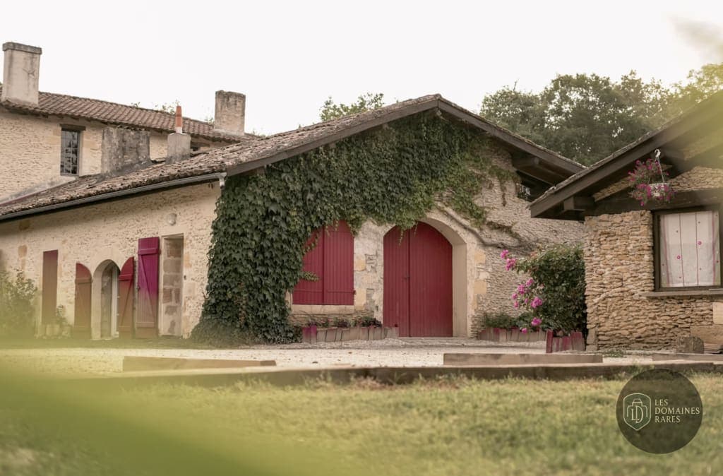 Vue extérieure du domaine Domaine du Vautrait en Nouvelle-Aquitaine