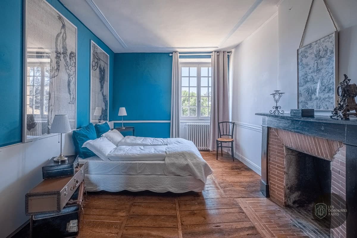 Chambre du domaine Domaine du Vignau à La en Nouvelle-Aquitaine - séminaire bessines-sur-gartempe, france