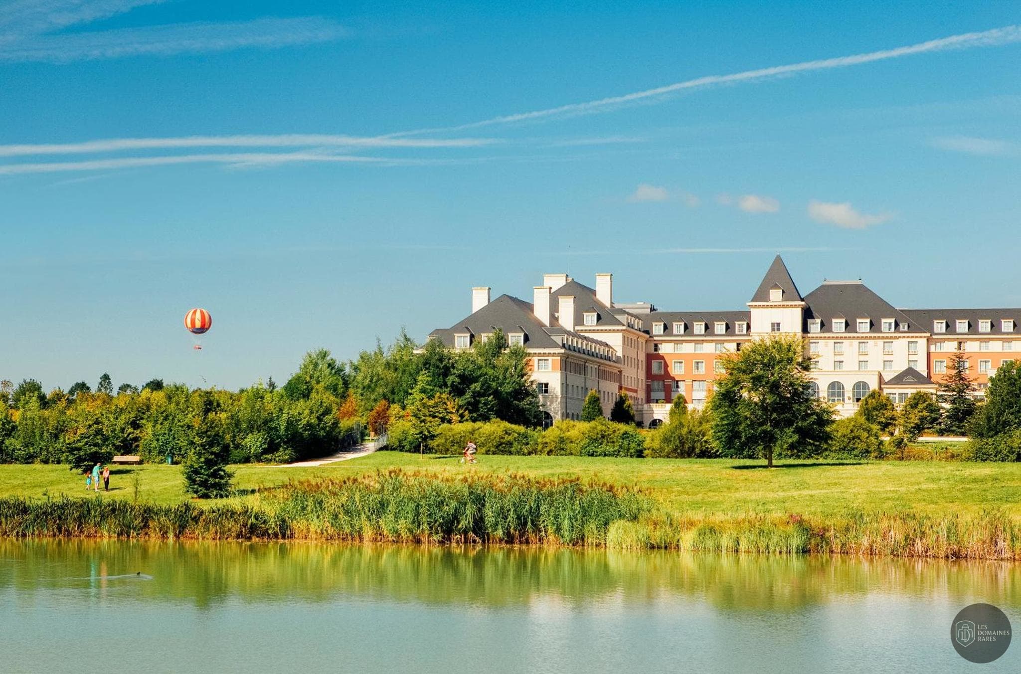 Dream Castle Paris — Extérieur