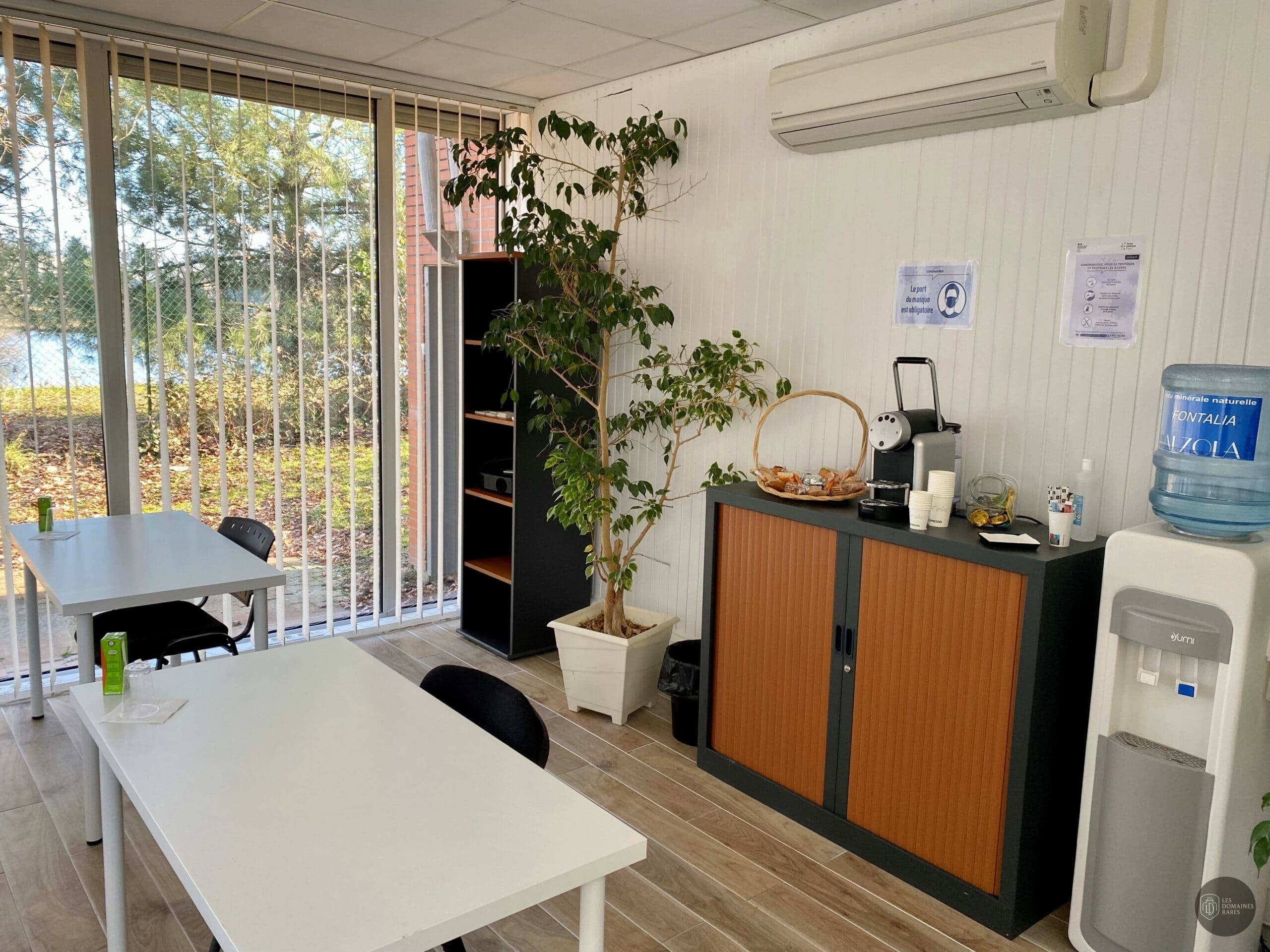 Salle de réunion 9 de l'auberge Drive Affaires à Mérignac en Nouvelle-Aquitaine