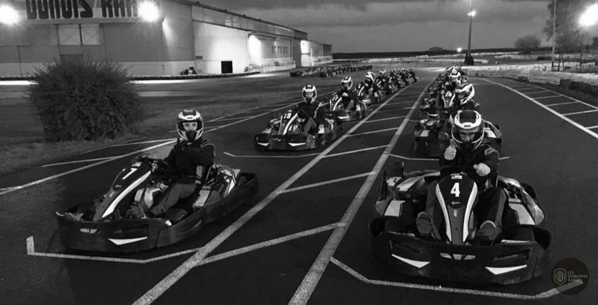 Piscine et activités du lieu Dunois Kart en Centre-Val de Loire