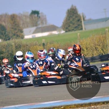 Piscine et activités du lieu Dunois Kart en Centre-Val de Loire