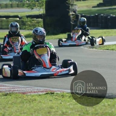 Piscine et activités du lieu Dunois Kart en Centre-Val de Loire