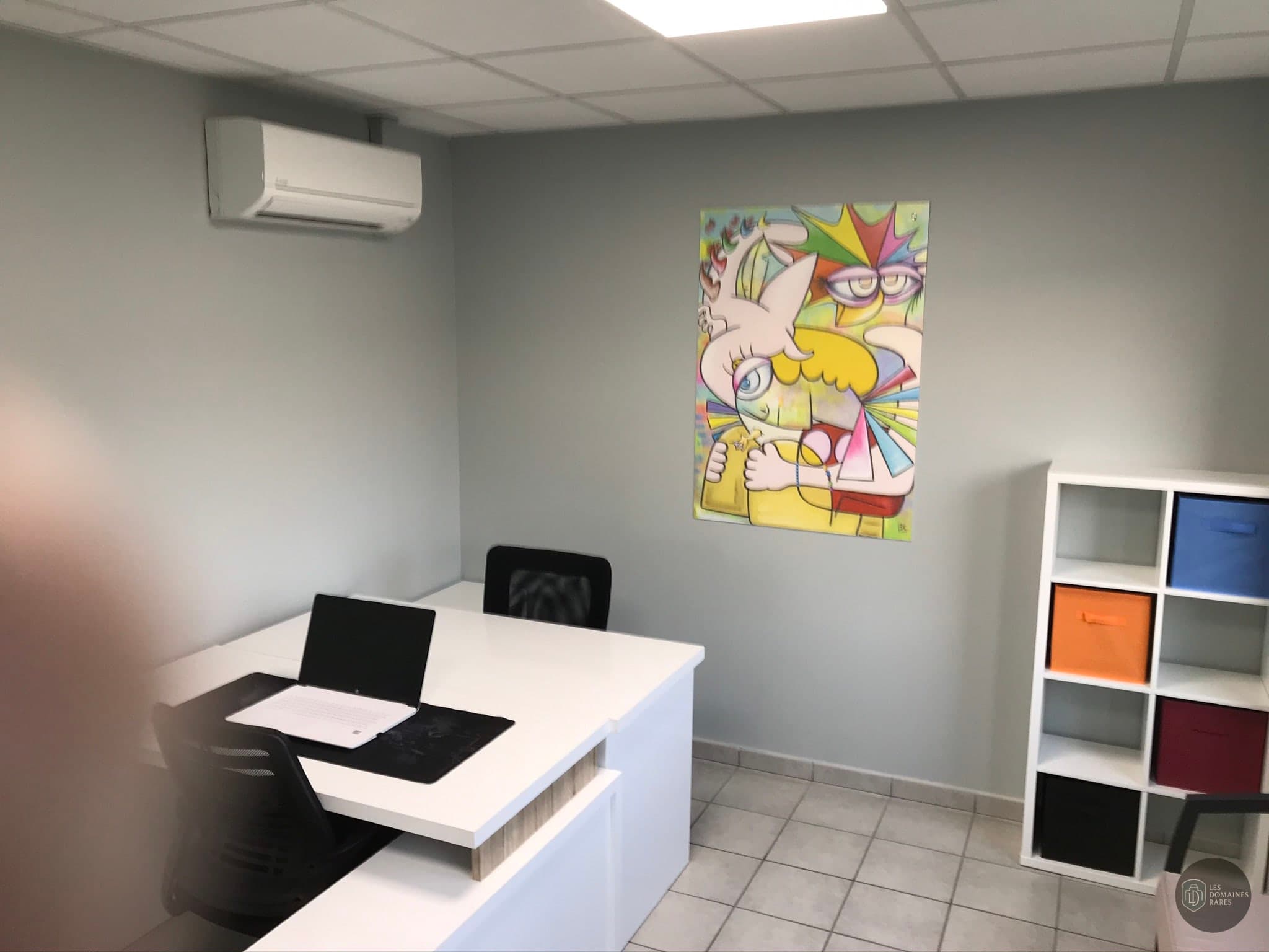 Espace intérieur du lieu EComWork en Auvergne-Rhône-Alpes