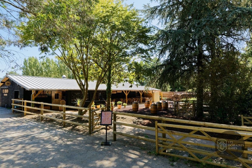Vue extérieure du domaine El Chaco à La en Pays de la Loire