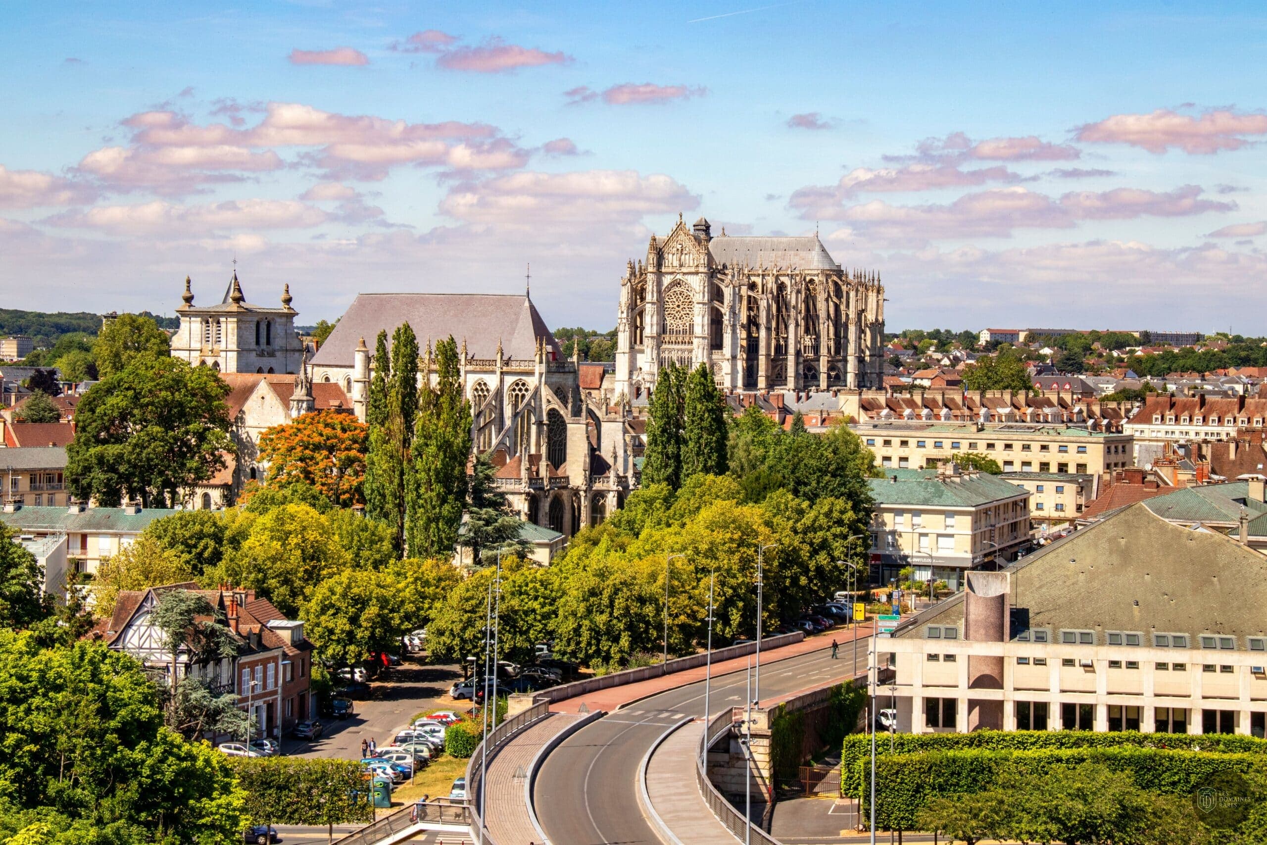 Vue extérieure du lieu Elispace à Beauvais en Hauts-de-France