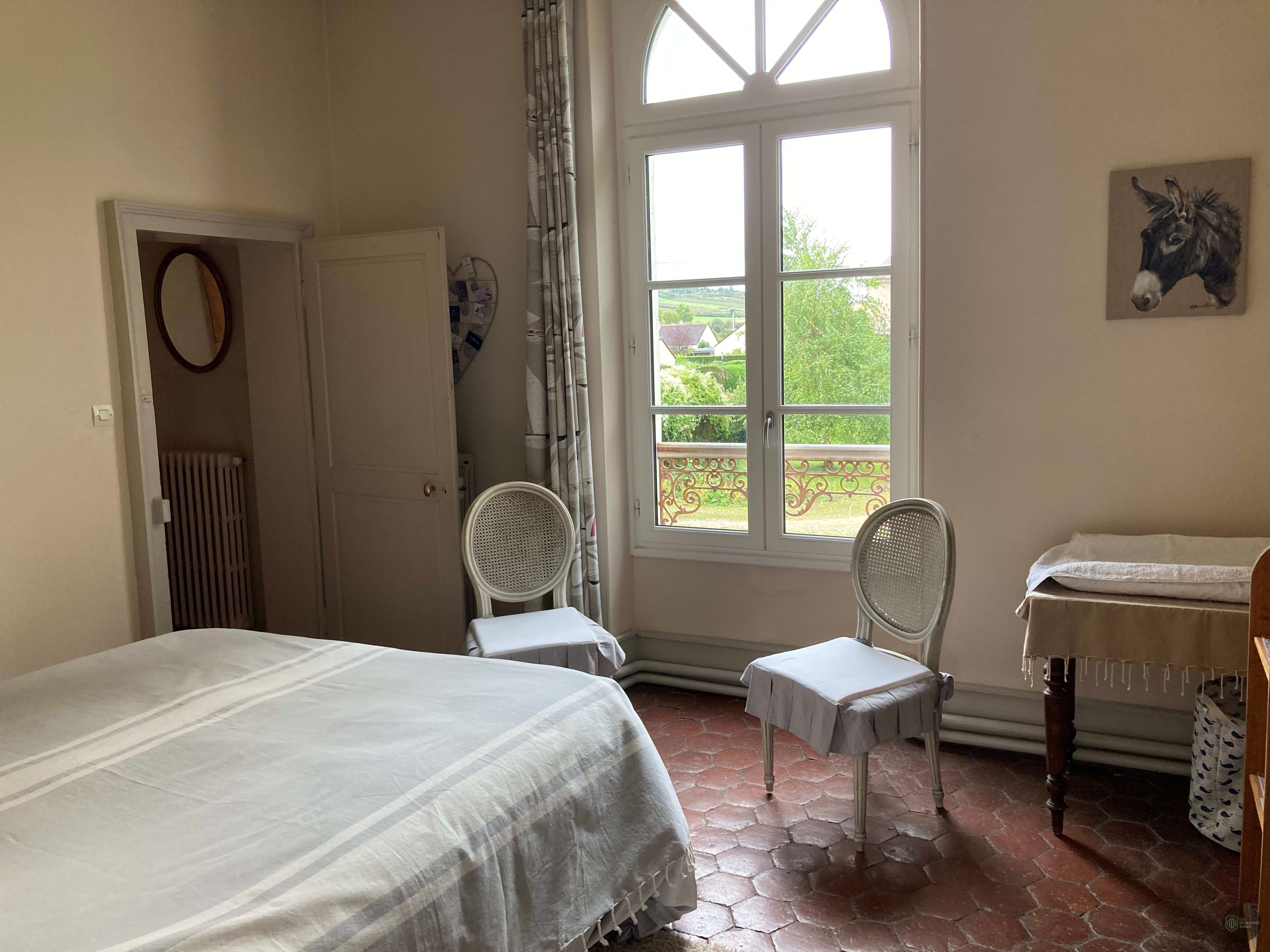 Chambre du lieu Entresources à Augy en Bourgogne-Franche-Comté - séminaire yonne (89)