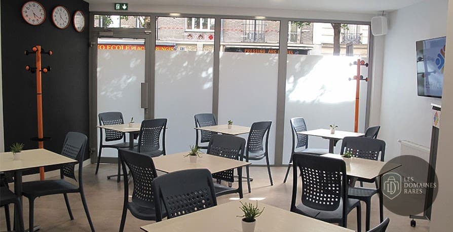Restaurant du salle de séminaire Espace Barrault à Paris en Île-de-France - séminaire paris france coordonnées gps latitude : 48.822775