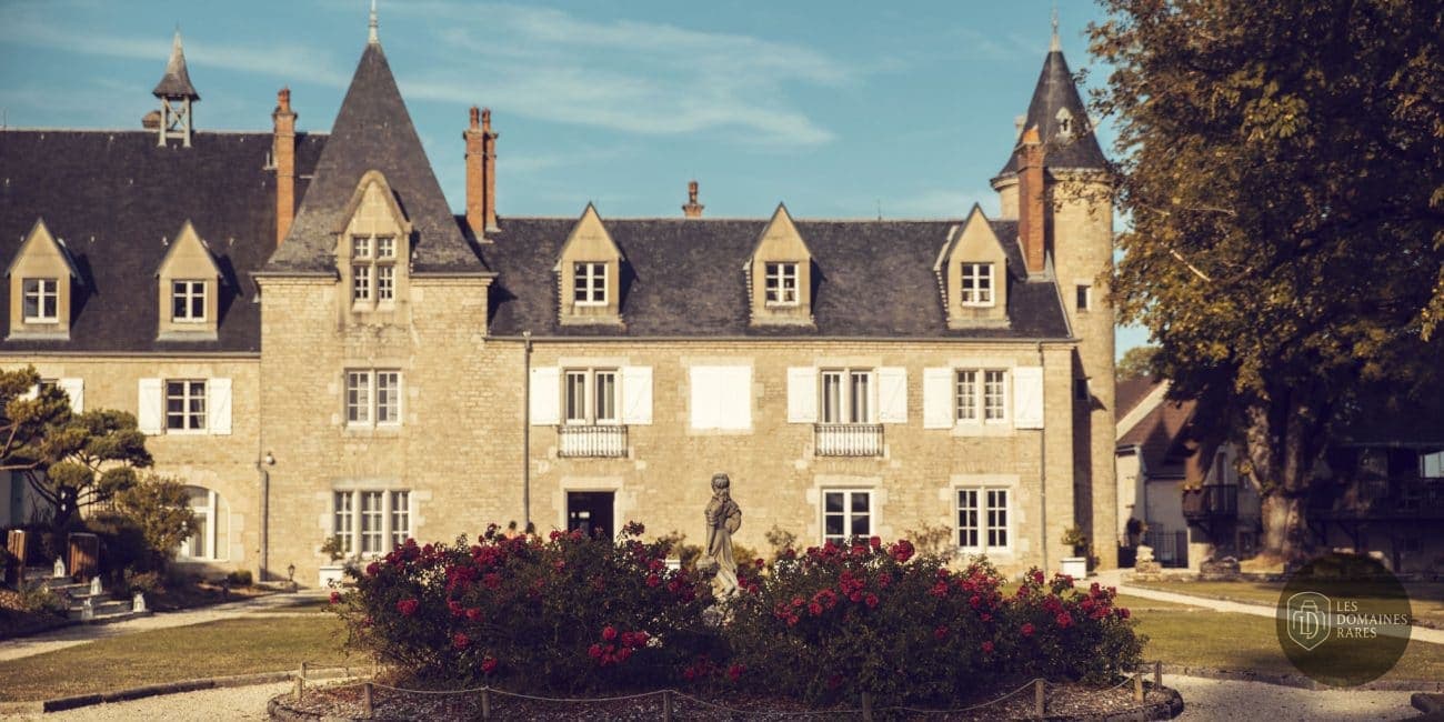 Vue extérieure du château Espace Beltane à Amondans en Bourgogne-Franche-Comté