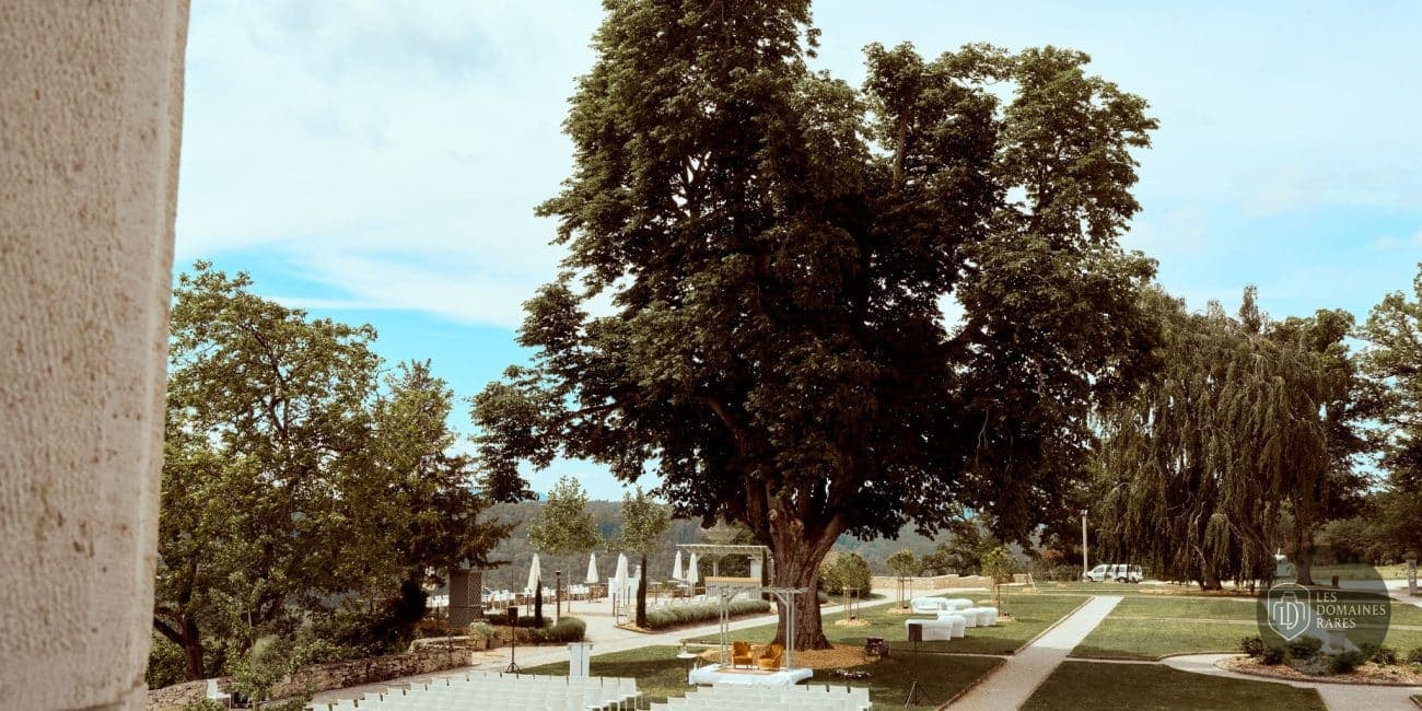 Vue extérieure du château Espace Beltane à Amondans en Bourgogne-Franche-Comté