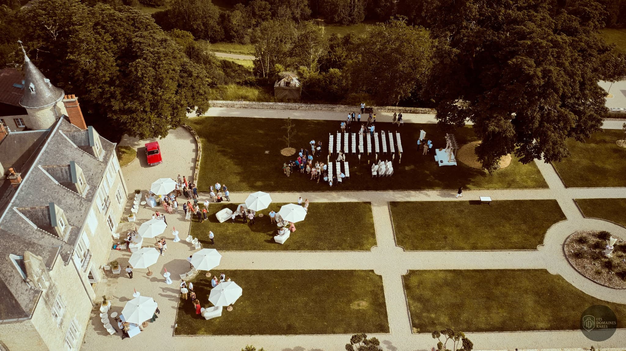 Vue extérieure du château Espace Beltane à Amondans en Bourgogne-Franche-Comté