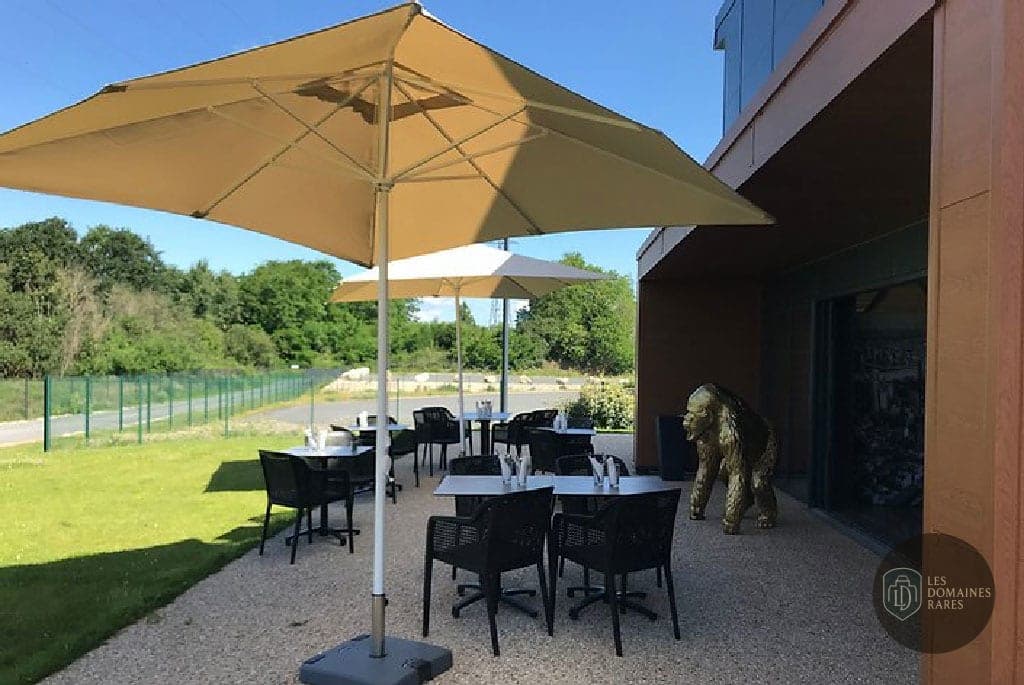 Vue extérieure du lieu Espace Chantemelles à Ingré en Centre-Val de Loire