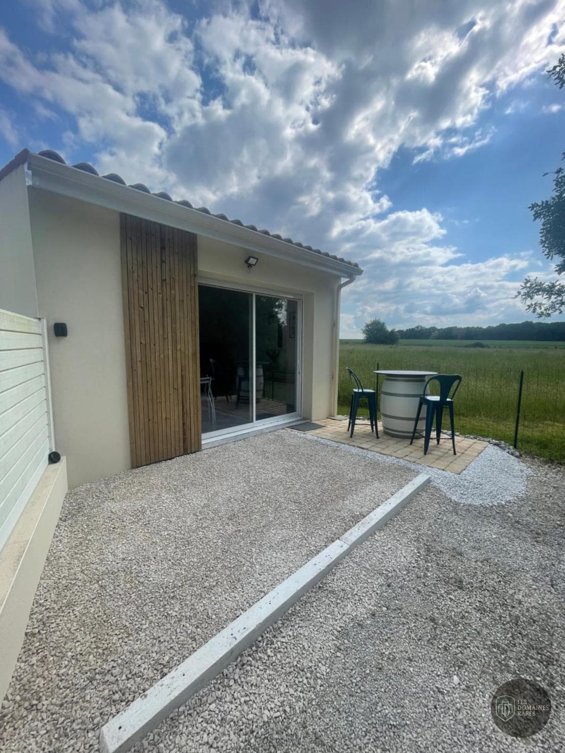 Vue extérieure du lieu Espace En Jacca à Colomiers en Occitanie