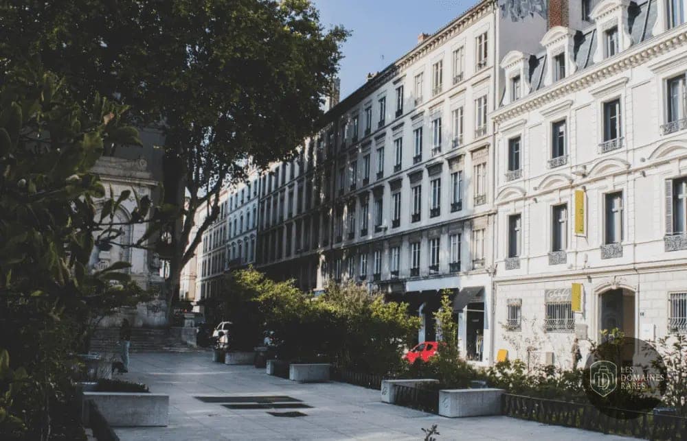 Vue extérieure de l'hôtel Espace Gailleton à Lyon en Auvergne-Rhône-Alpes