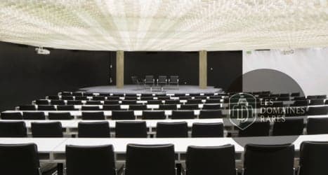 Salle de réunion 8 du centre de conférence Espace Niemeyer en Île-de-France