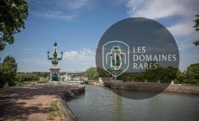 Vue extérieure du lieu Espace Saint Euverte à Orléans en Centre-Val de Loire