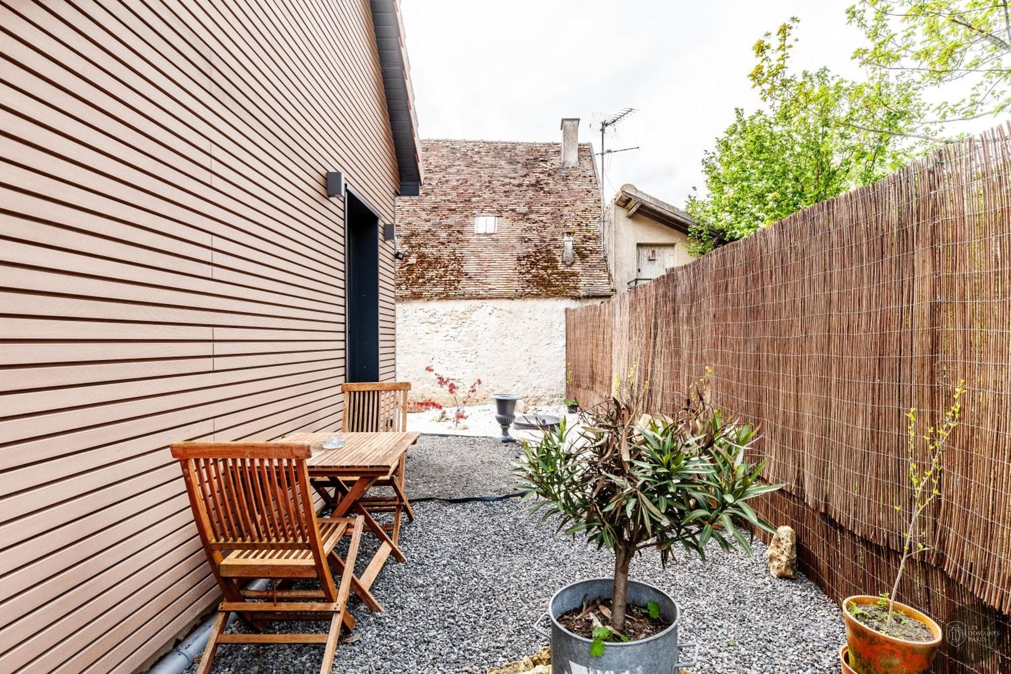 Espaces Saugonna — Extérieur