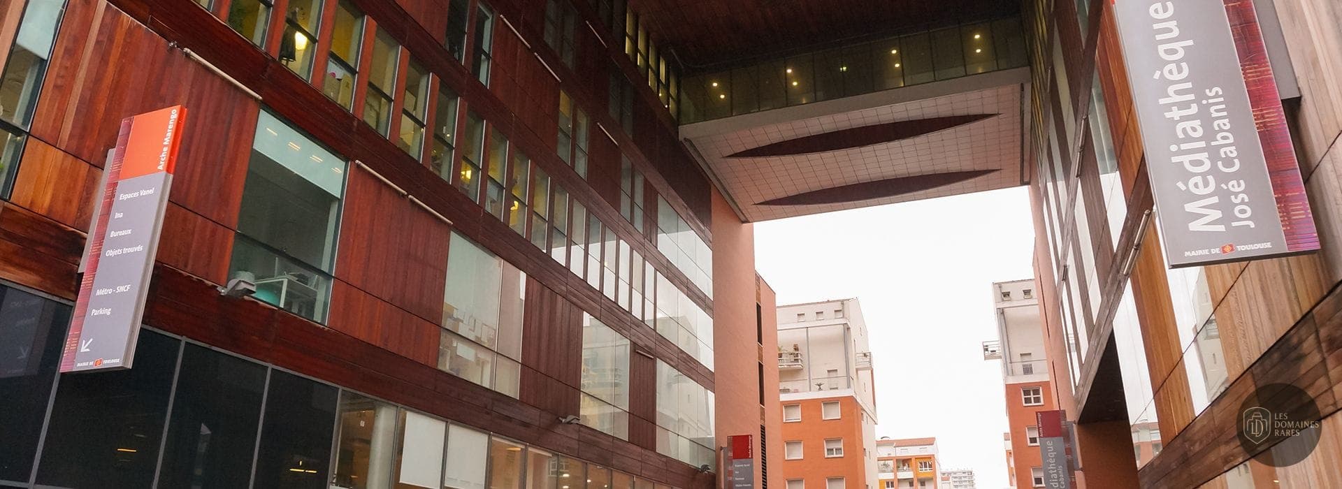 Vue extérieure du salle de séminaire Espaces Vanel à Toulouse en Occitanie