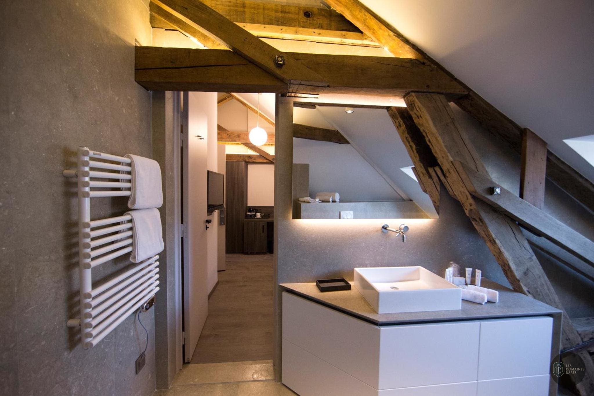 Salle de bain du lieu Etoile de Pompadour à Beyssac en Nouvelle-Aquitaine