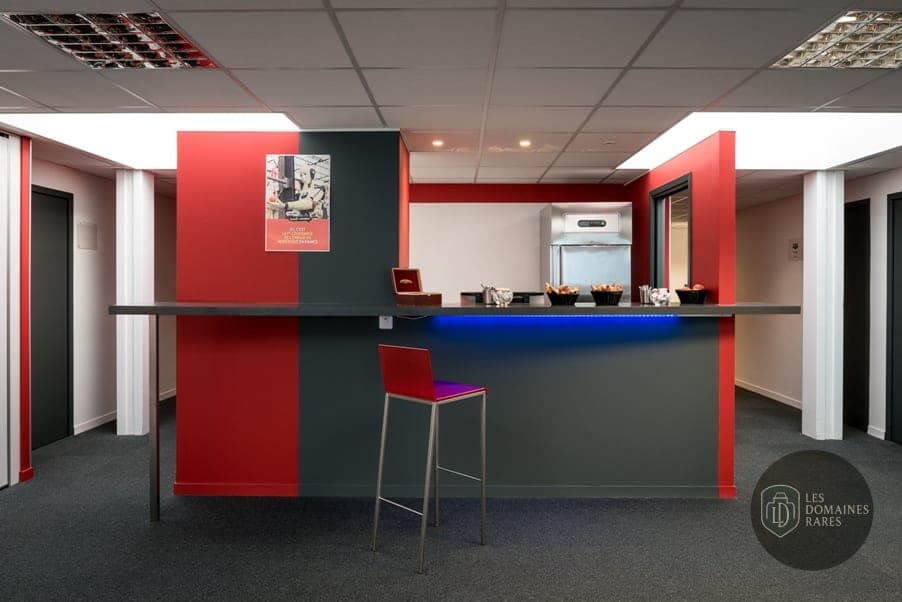 Espace intérieur du centre de séminaires Euro Meeting Center à Nantes en Pays de la Loire