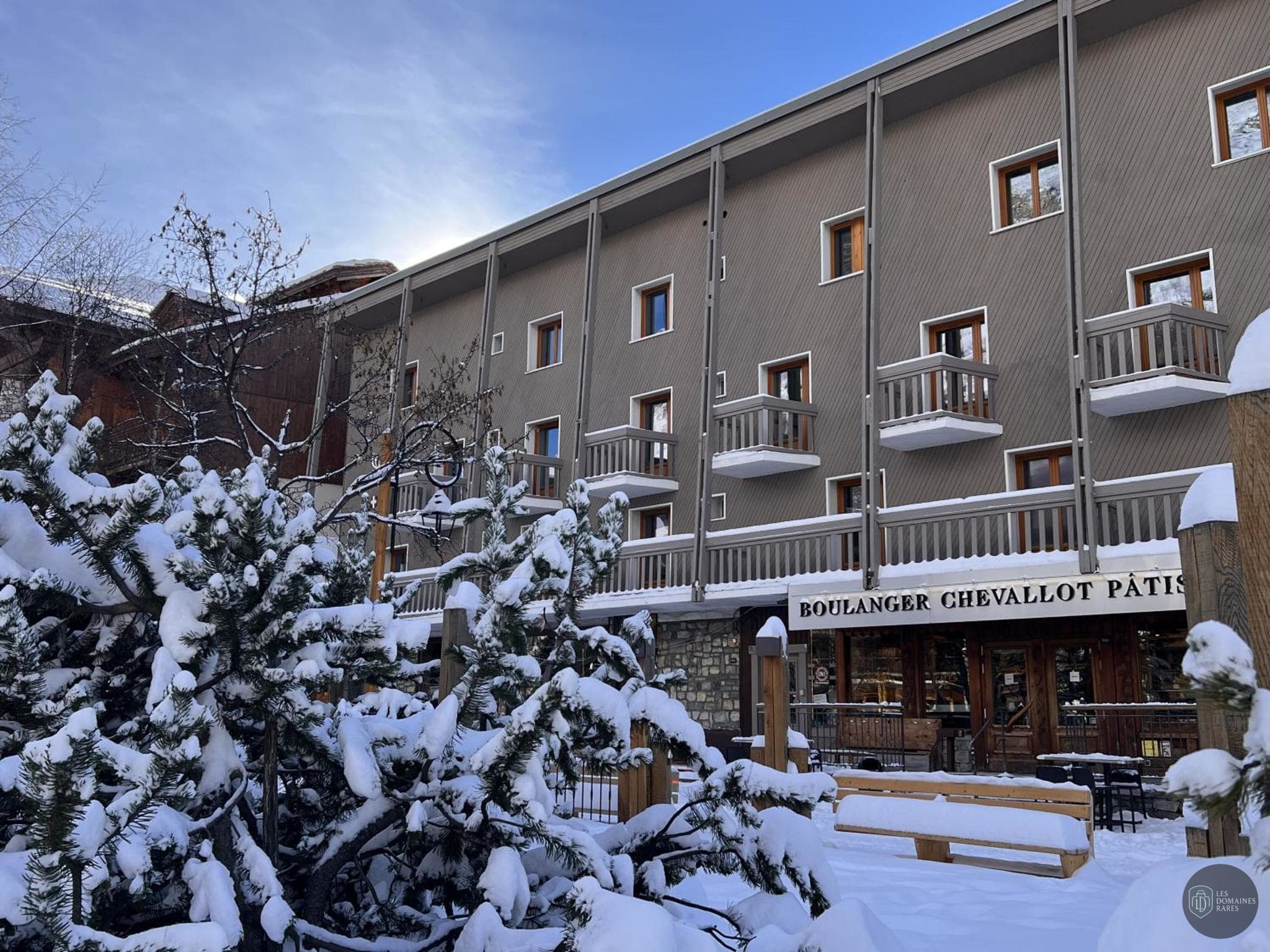 Everest Coworking — Extérieur