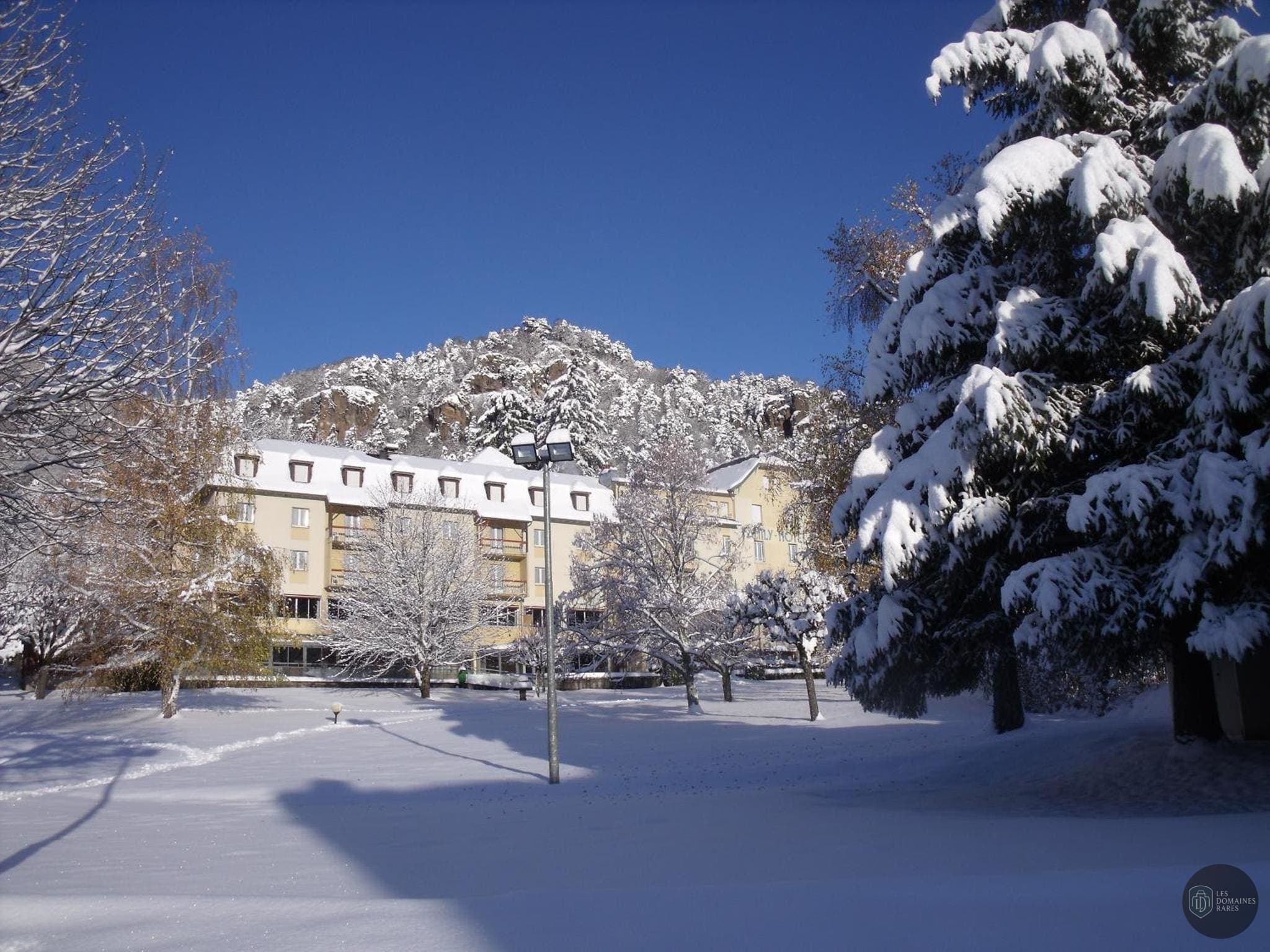 Family Hotel — Extérieur
