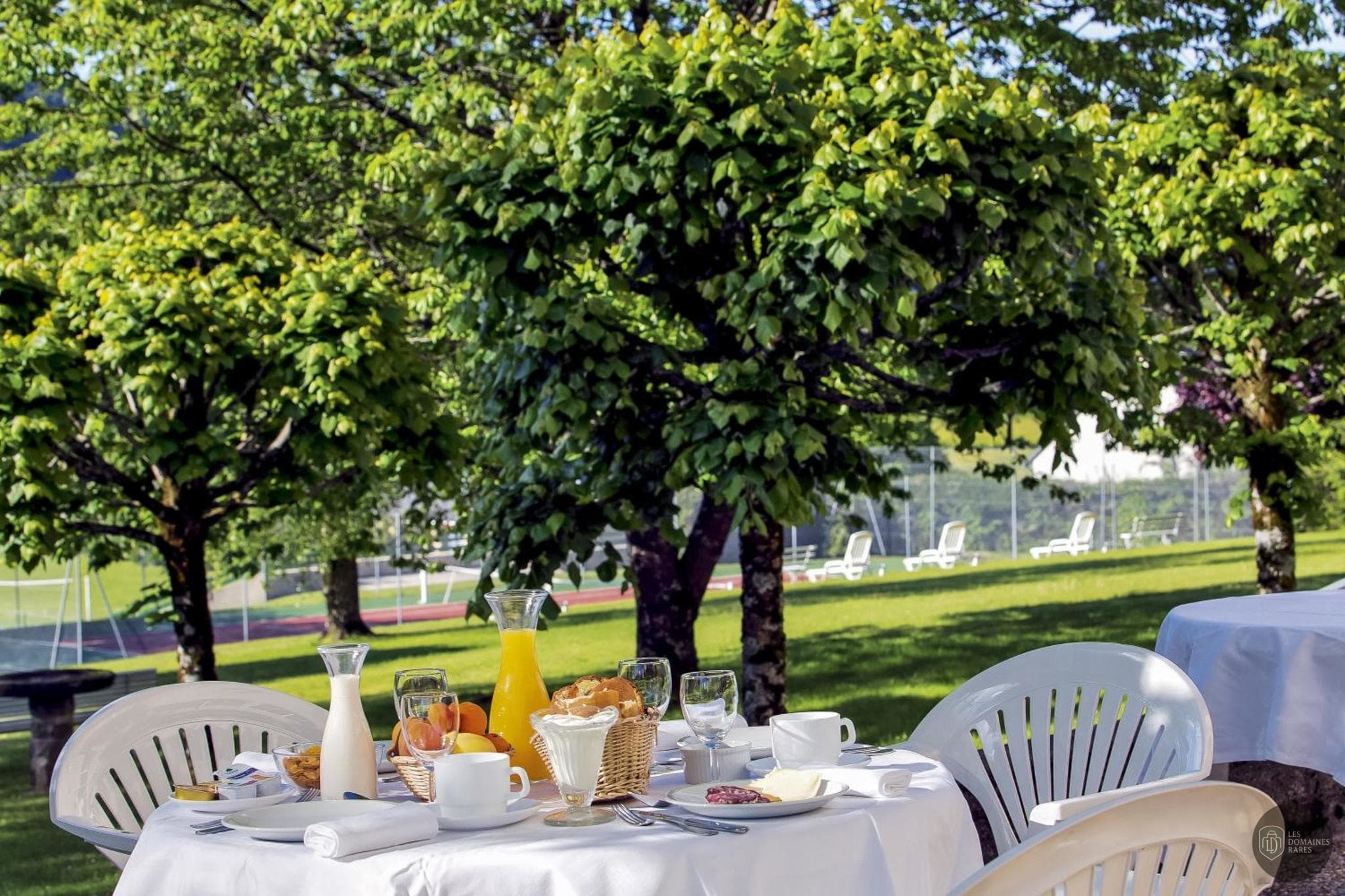 Family Hotel — Extérieur