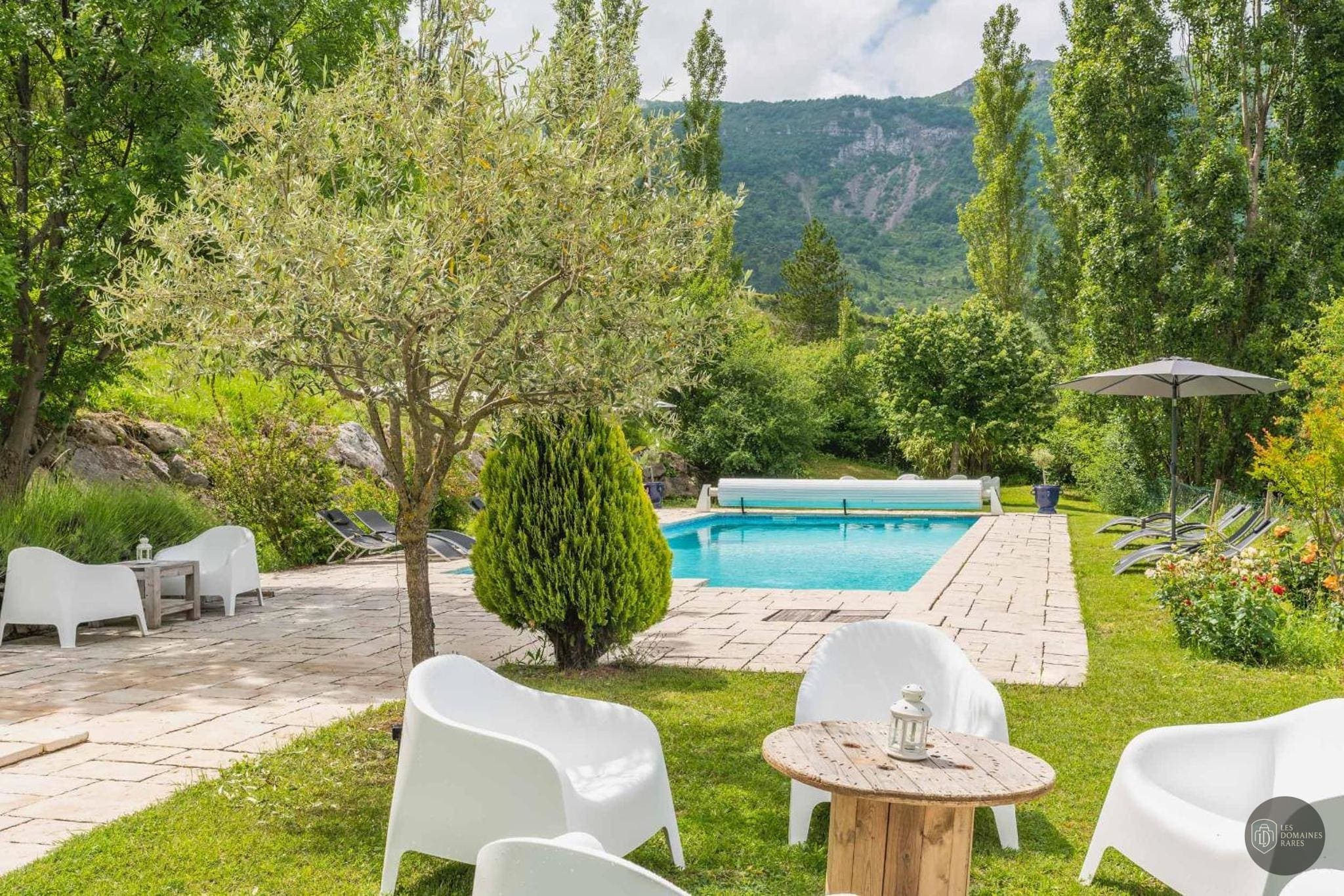 Piscine et activités de la ferme Ferme Fortia à Montréal en Auvergne-Rhône-Alpes