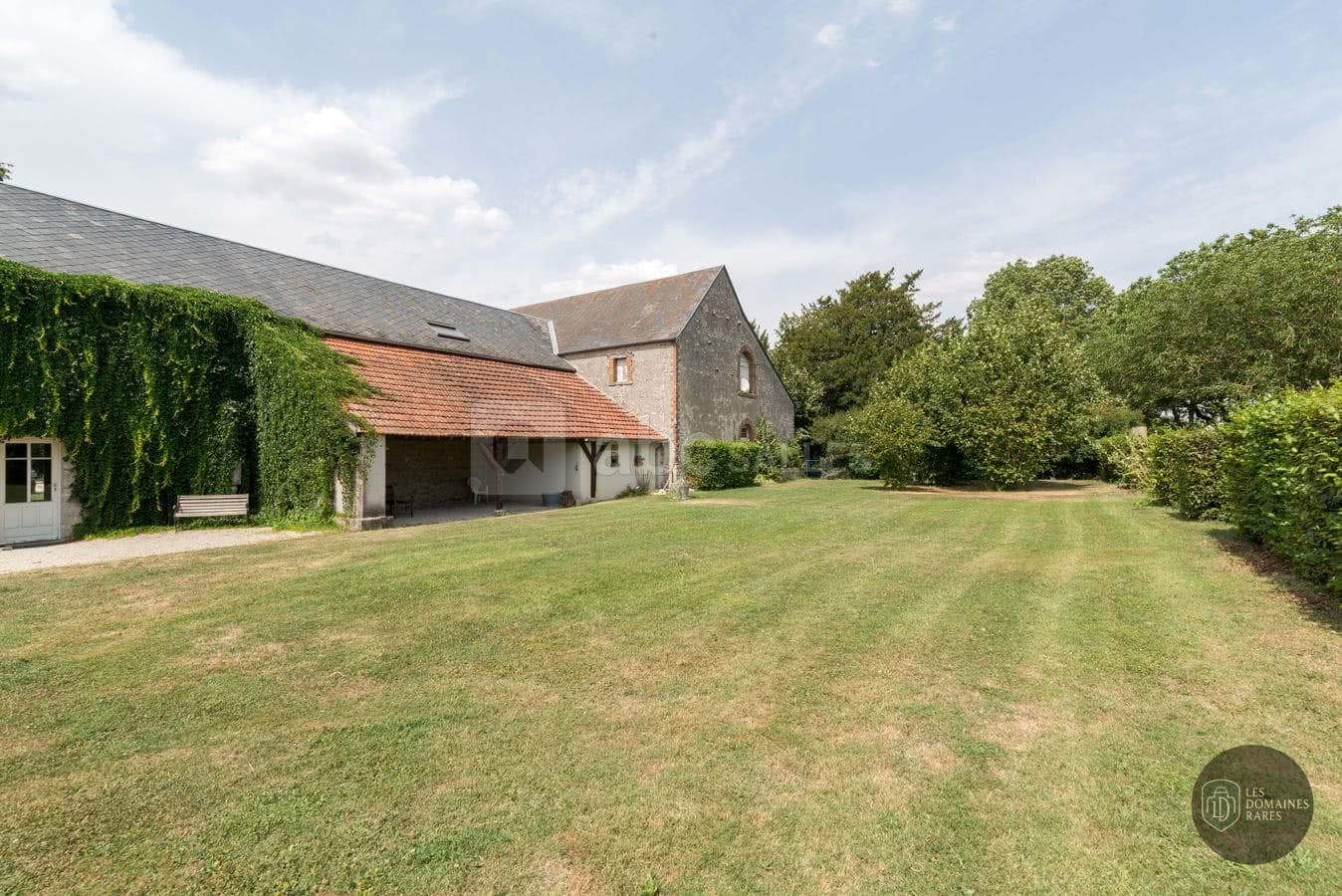 Vue extérieure de la ferme Ferme d'Abbonville à Tivernon en Centre-Val de Loire