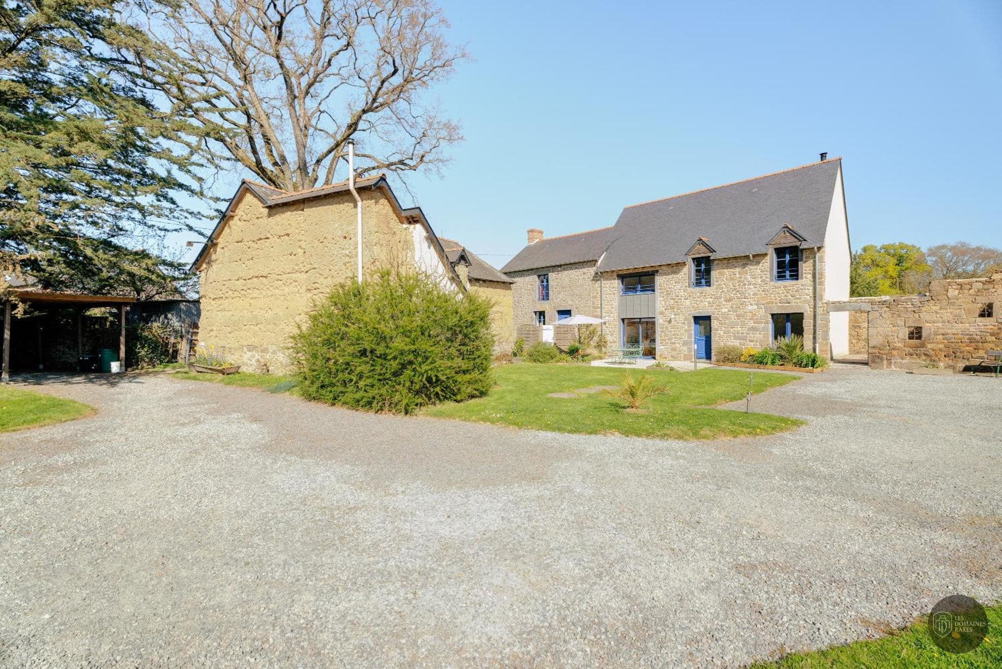 Ferme d'Auxonnettes — Extérieur