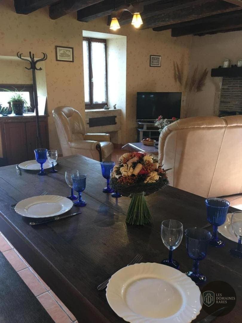 Ferme d'Auxonnettes — Extérieur
