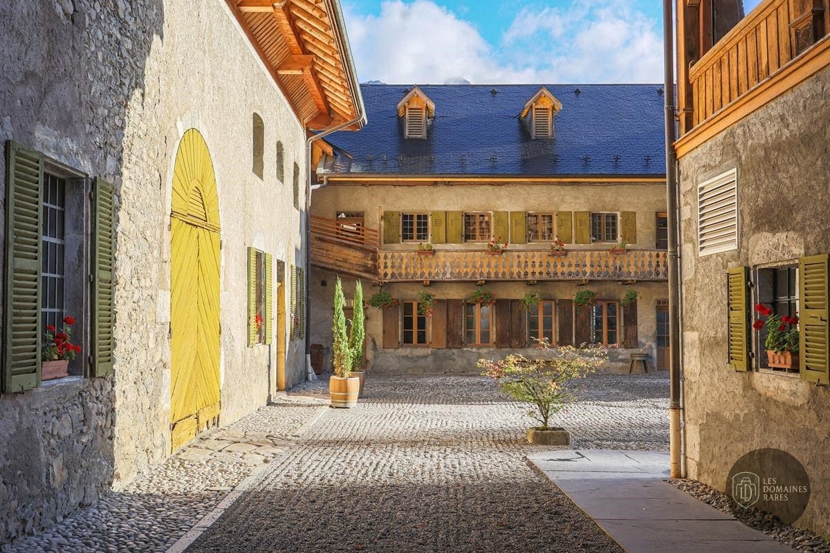 Vue extérieure de la ferme Ferme de Gy à Giez en Auvergne-Rhône-Alpes