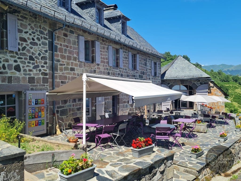 Vue extérieure de la ferme Ferme de Trielle à Thiezac en Auvergne-Rhône-Alpes