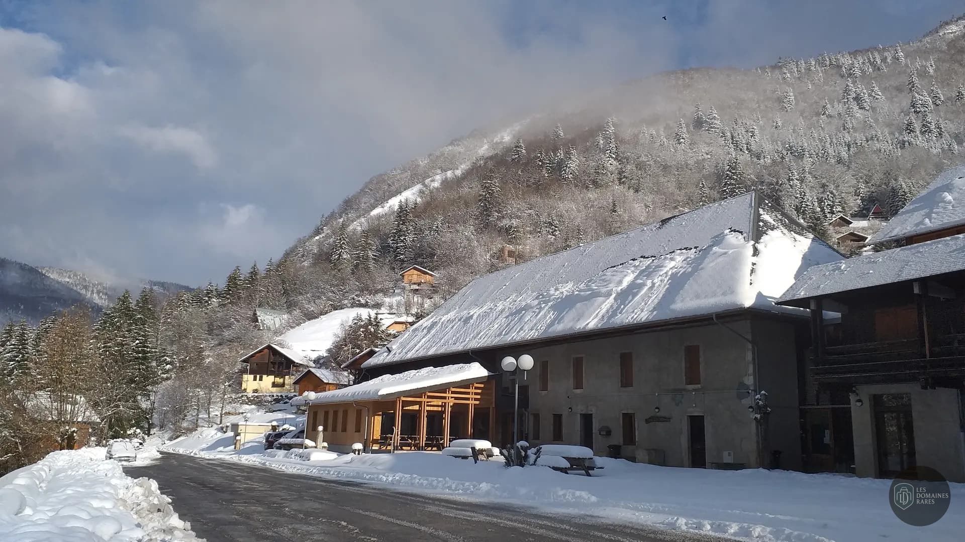 Vue extérieure de la ferme Ferme de la Mense en Auvergne-Rhône-Alpes