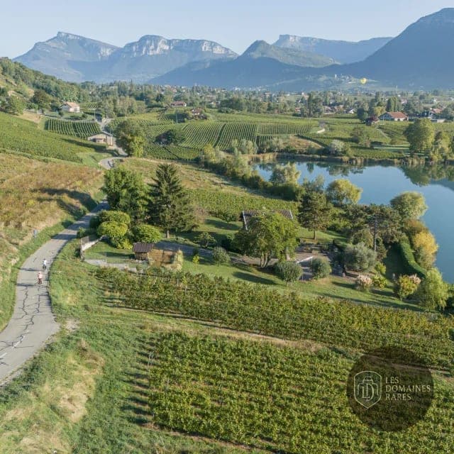 Vue extérieure de la ferme Ferme de la Mense en Auvergne-Rhône-Alpes