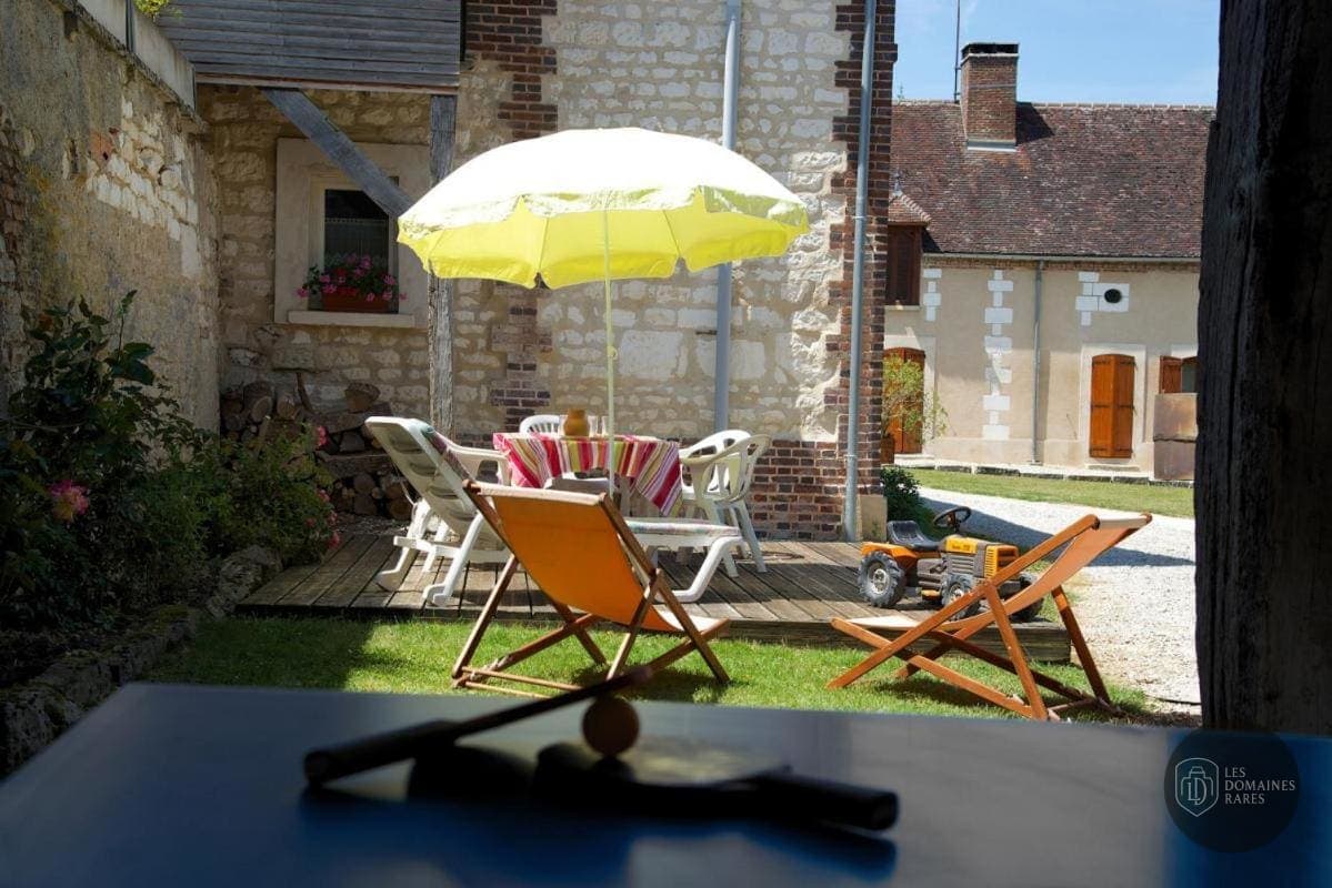 Vue extérieure de la ferme Ferme du Buisson à Plaisir en Île-de-France
