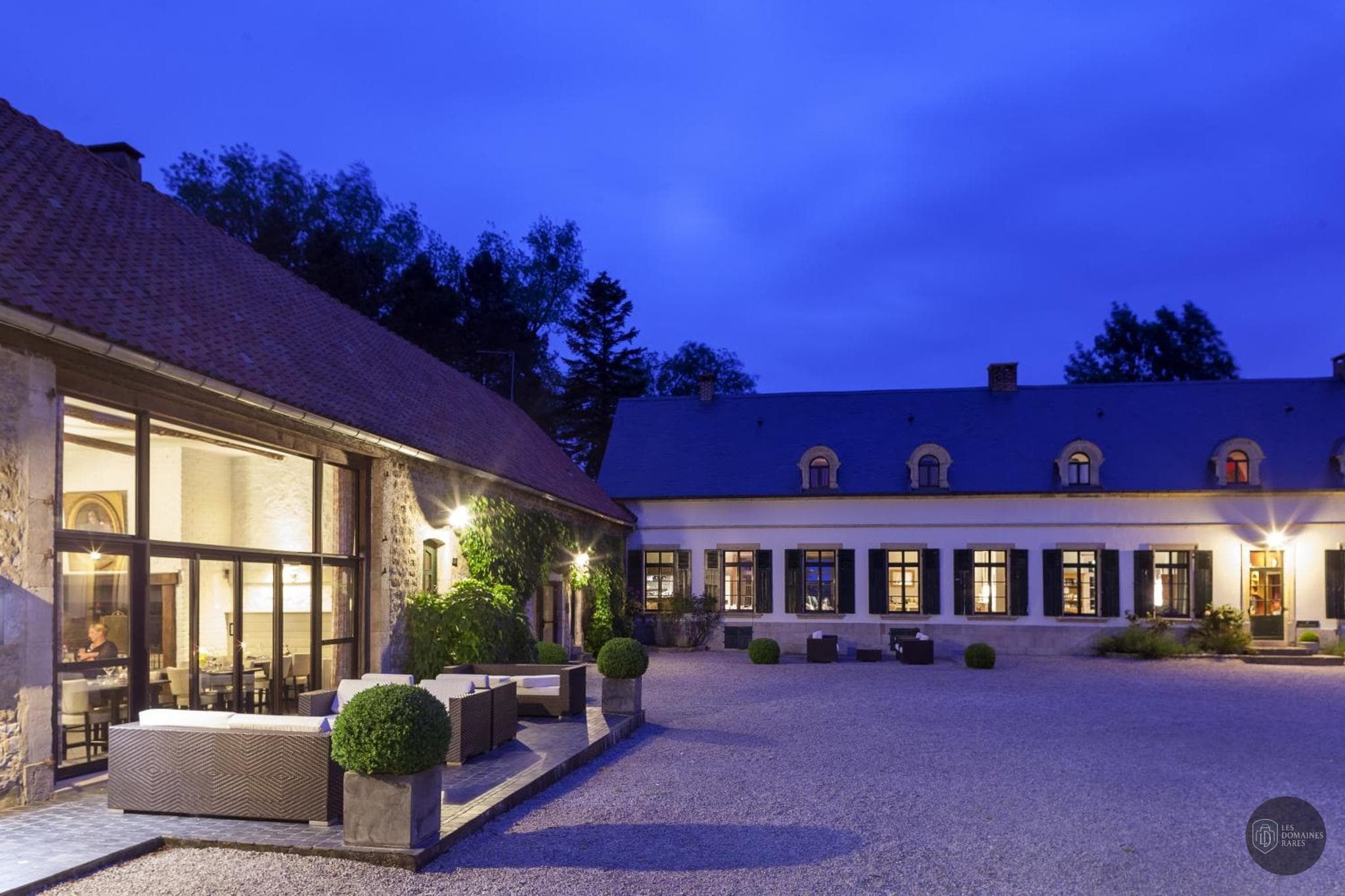 Vue extérieure de l'hôtel Ferme du Vert en Hauts-de-France