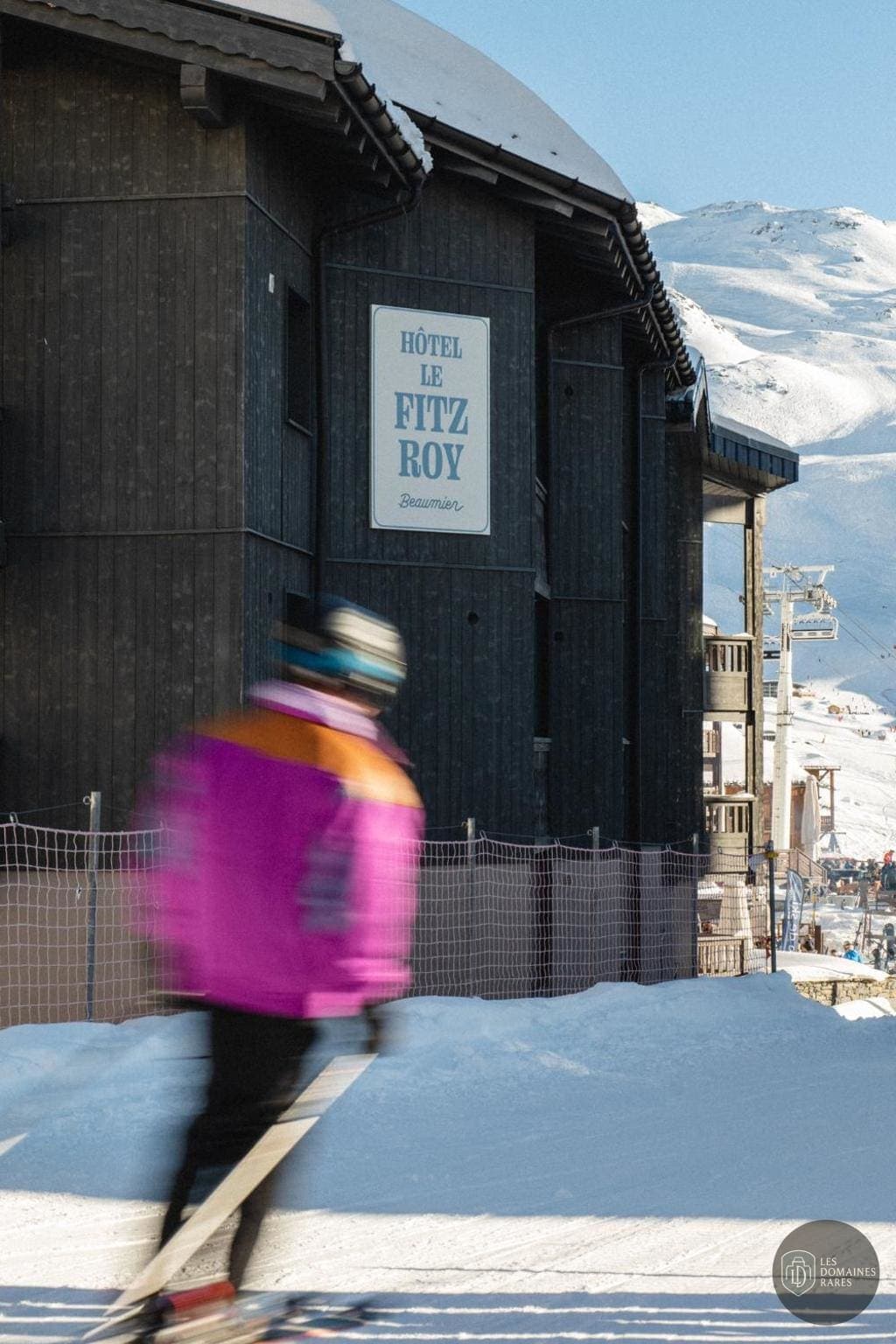 Vue extérieure de l'hôtel Fitz Roy Hotel à Val en Auvergne-Rhône-Alpes