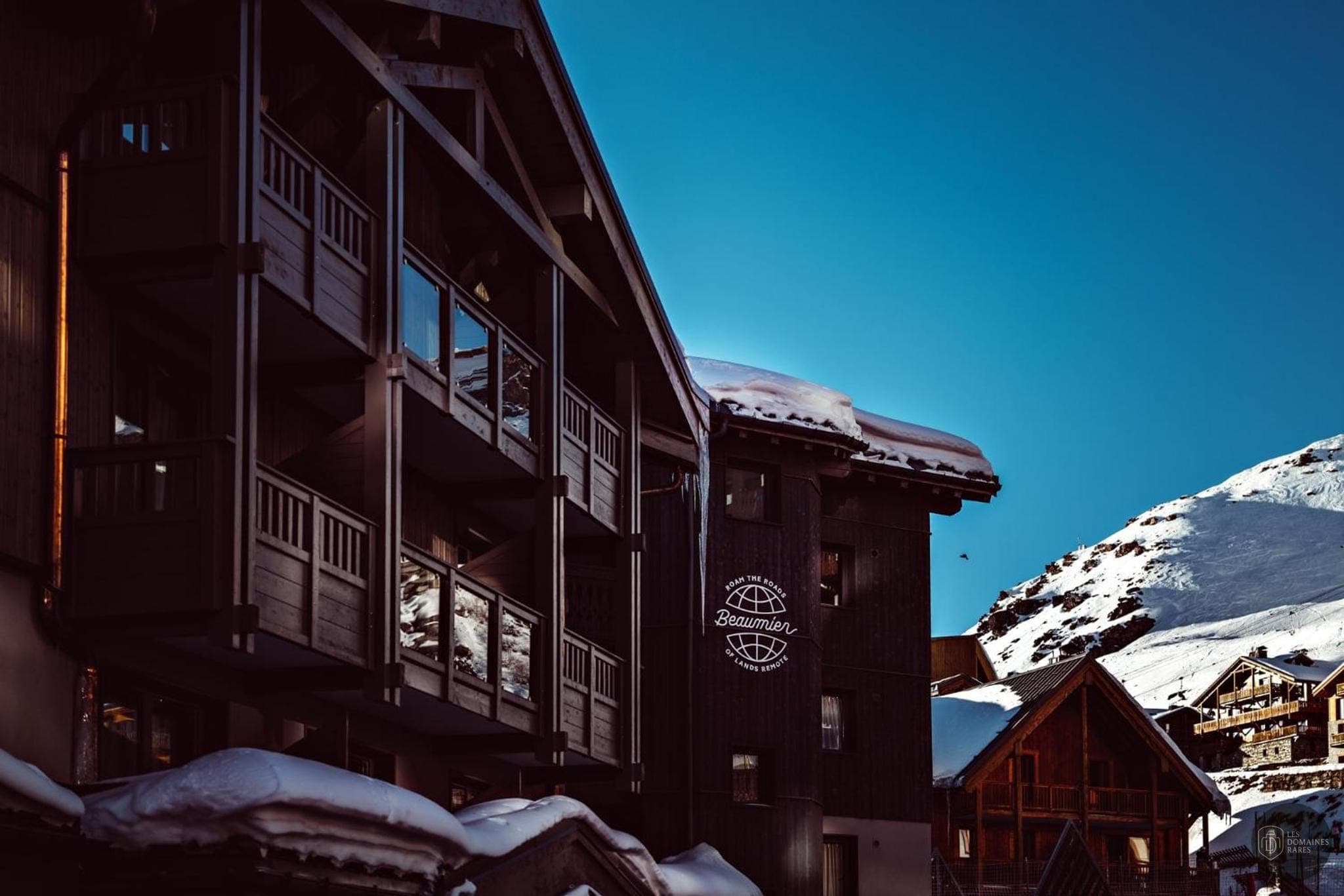 Vue extérieure de l'hôtel Fitz Roy Hotel à Val en Auvergne-Rhône-Alpes
