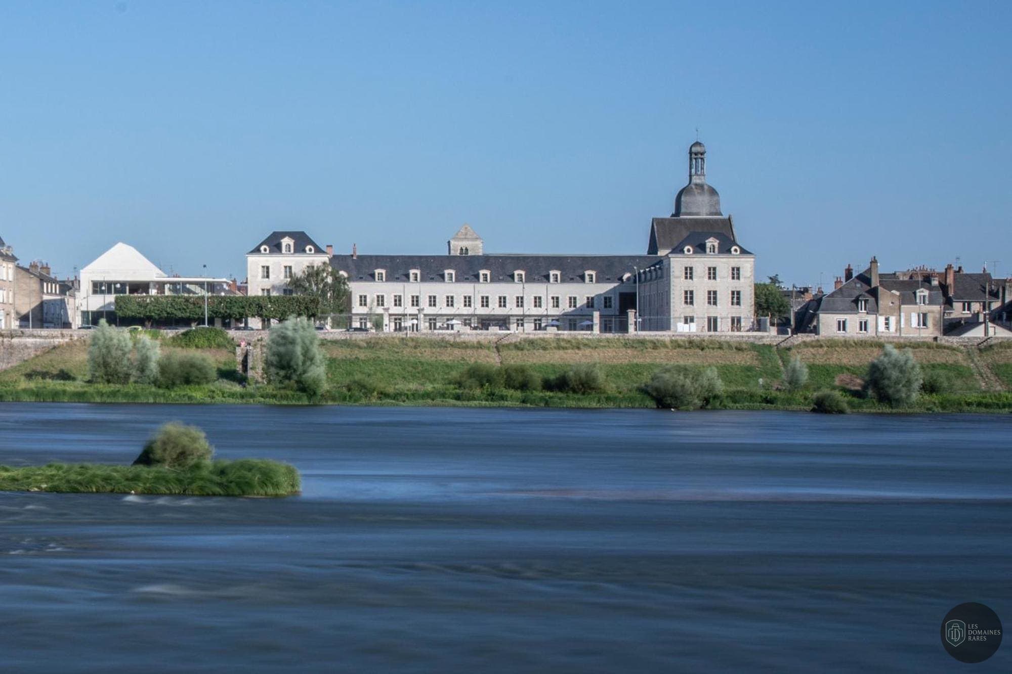 Vue extérieure du lieu Fleur de Loire à Blois en Centre-Val de Loire