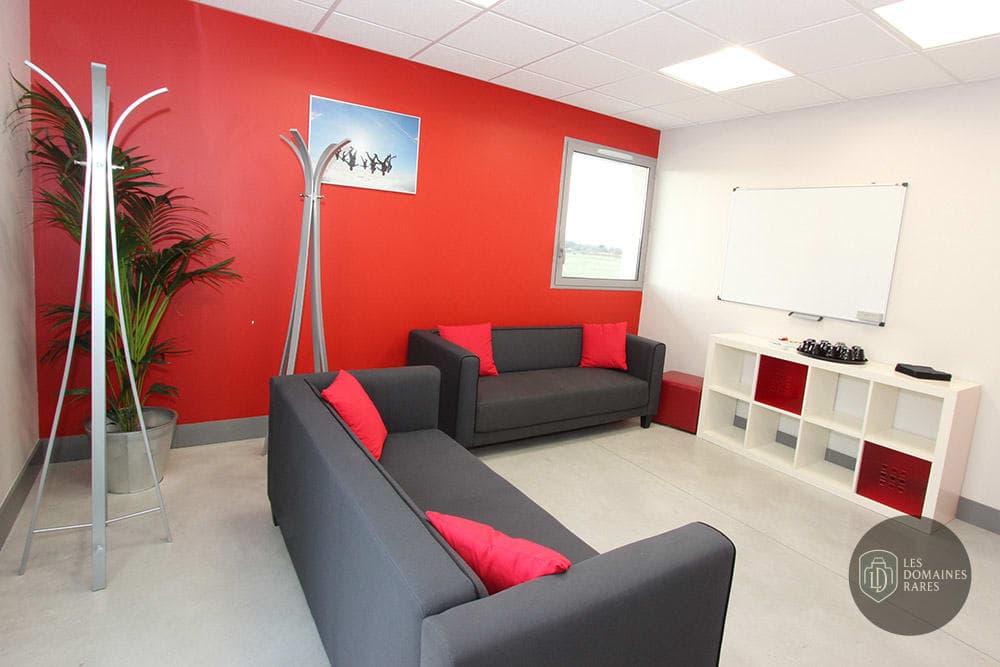 Salle de réunion 2 du moulin Flyzone en Occitanie