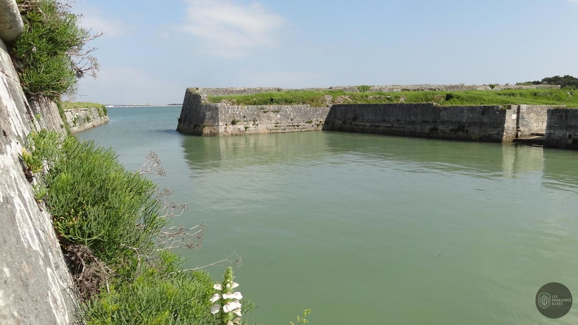 Vue extérieure du lieu Fort La Prée à La en Nouvelle-Aquitaine