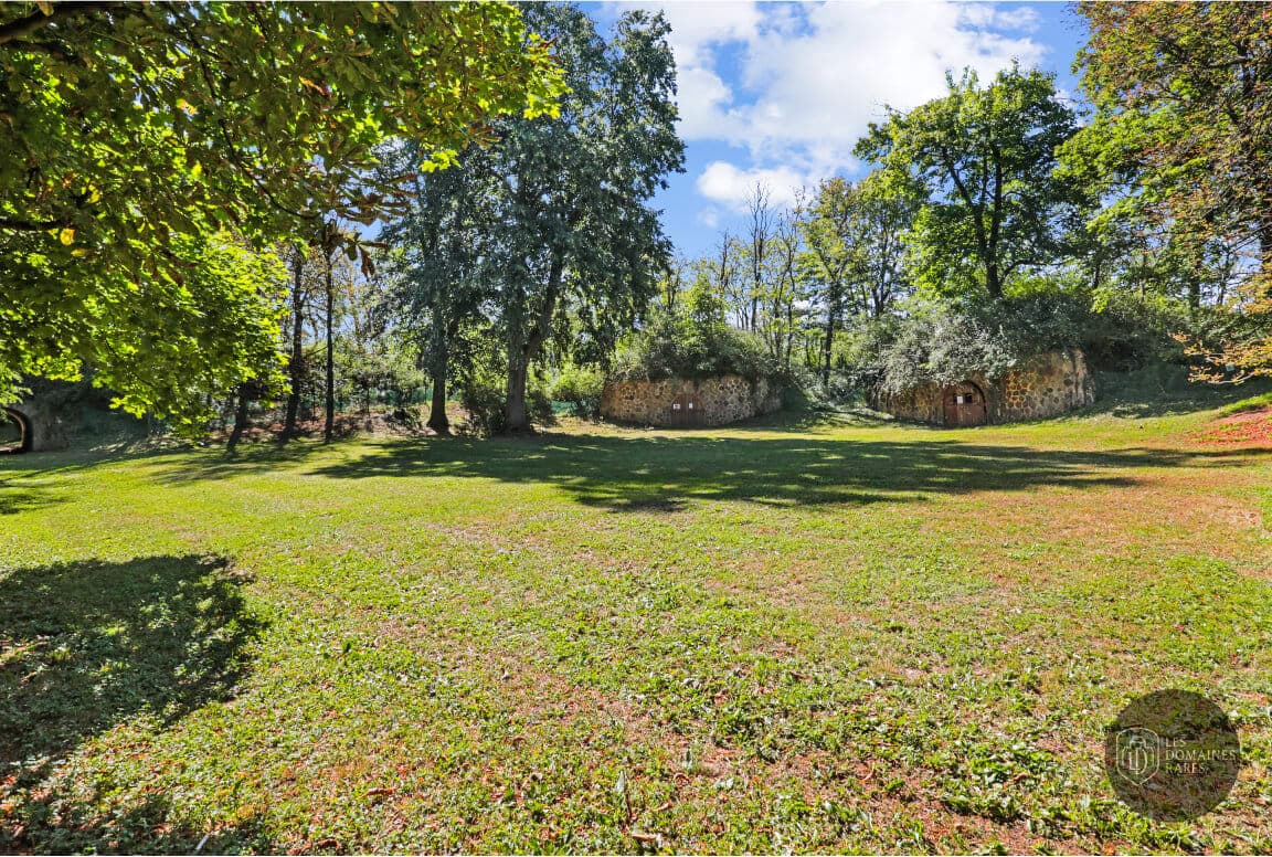 Théâtre de verdure et bâtiments