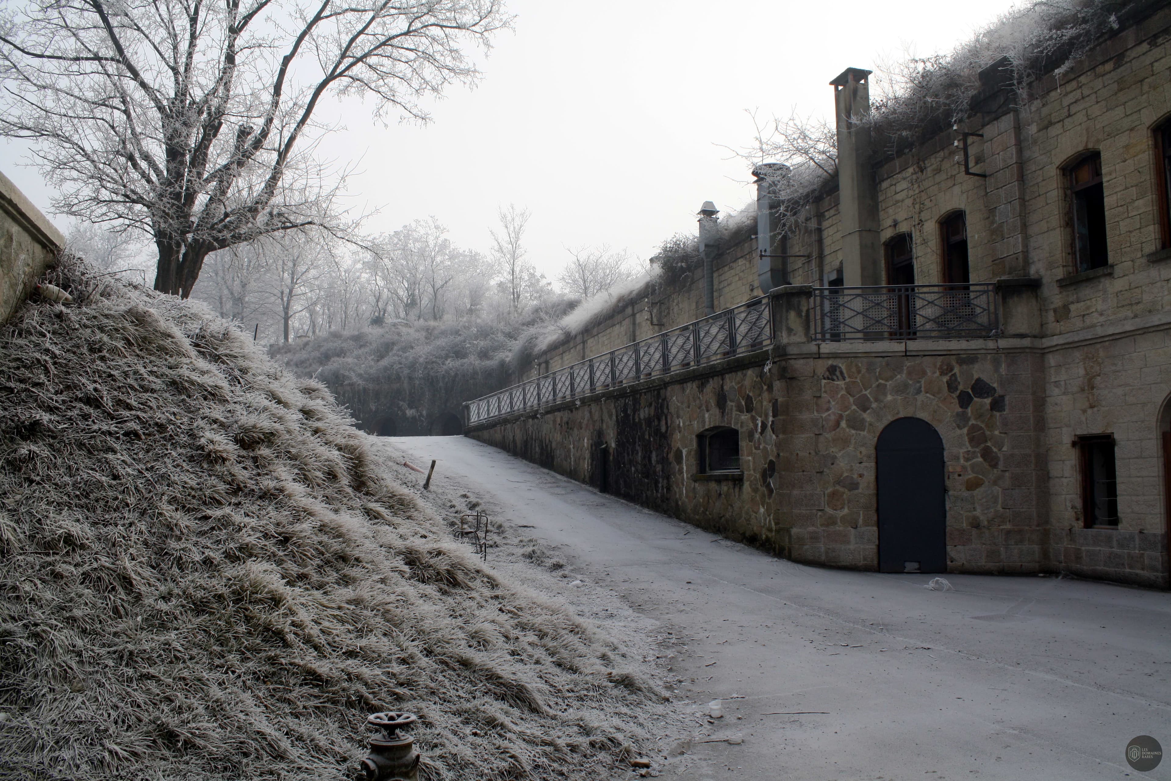 Extérieur du fort en hiver