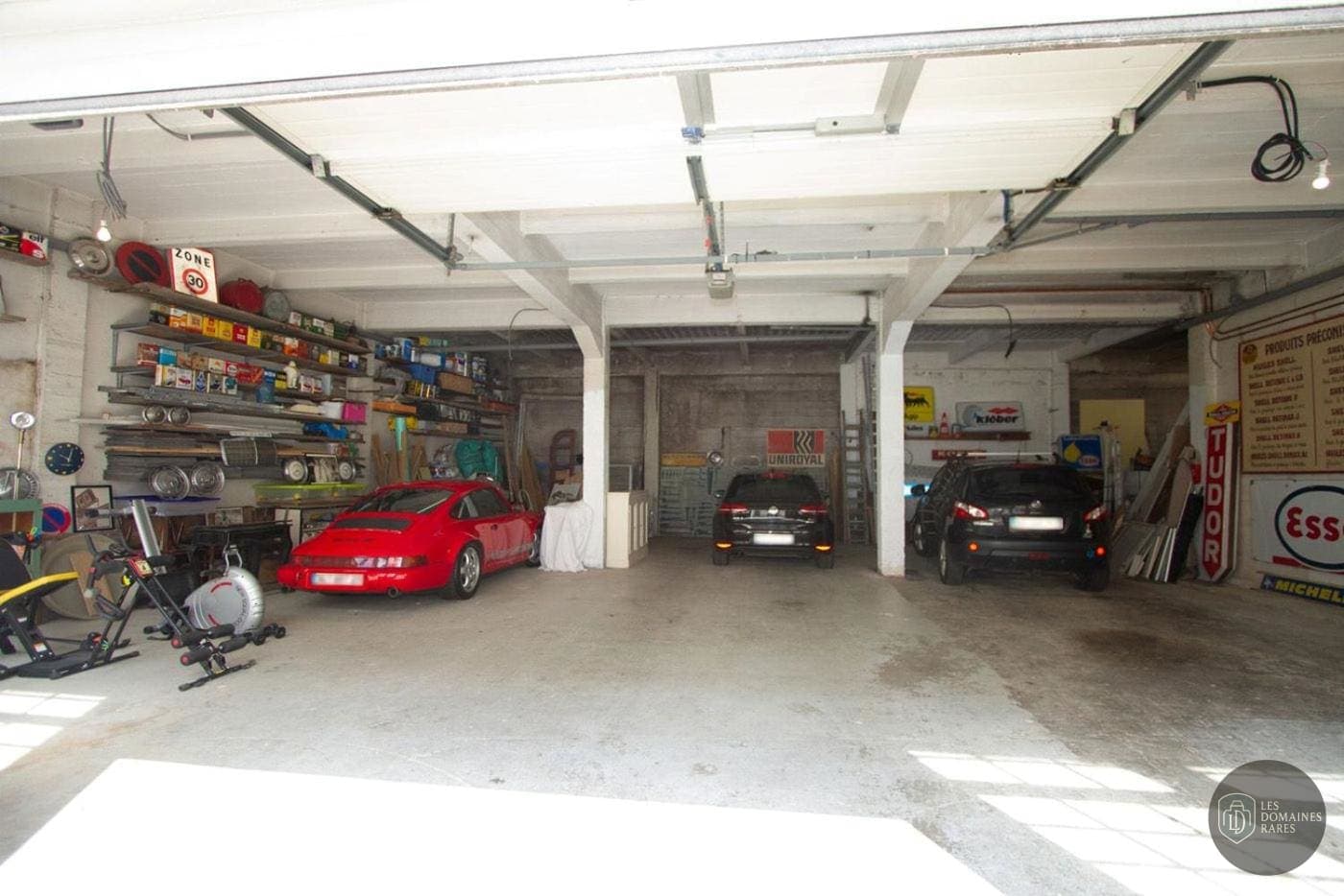 Garage Les Lillois — Extérieur