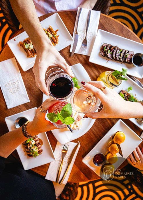 Apéritif entre amis : plats et boissons
