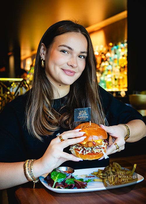 Burger, frites et sourire