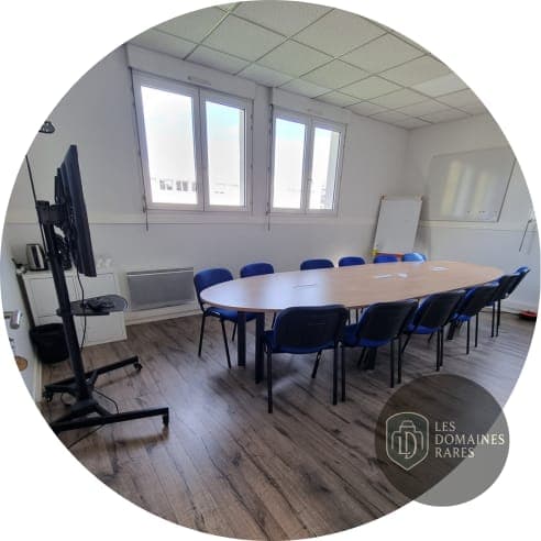 Salle de réunion 4 de l'hôtel Gessica Center à Longvic en Bourgogne-Franche-Comté