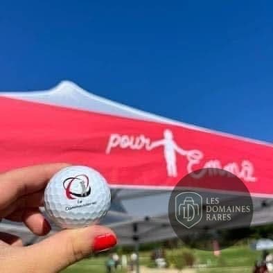 Vue du golf Golf La Commanderie à Crottet en Auvergne-Rhône-Alpes